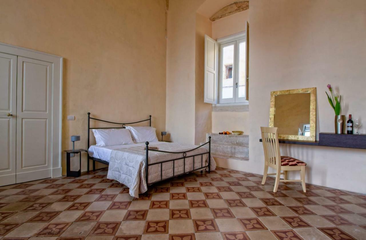 Palazzo Cariddi Bed & Breakfast Nardò Eksteriør bilde